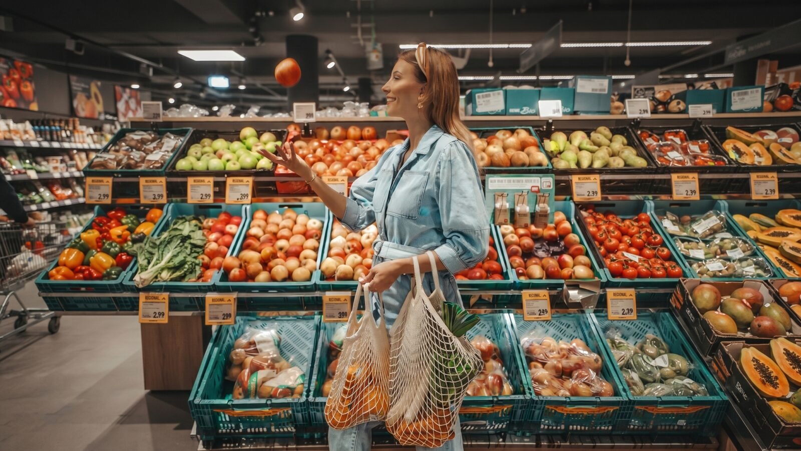 Supermercado caro: por que isso acontece e como economizar de verdade